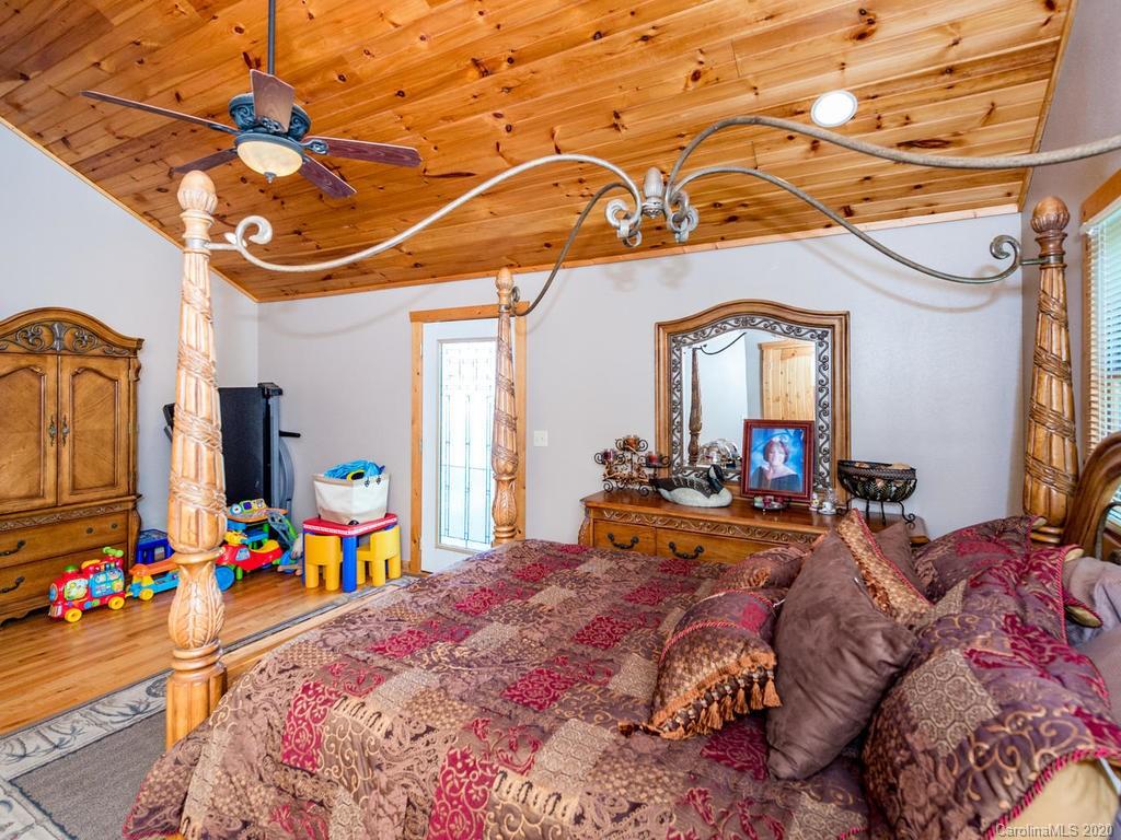 30 Hawk Holler Trail Clyde, NC 28721 - Photo 24 of 44 Gallery Image 24