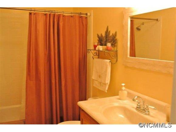 1996 Hudlow Road Forest City, NC 28043 - Photo 8 of 18 Gallery Image 8