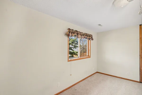 $375,000 | 29602 Shoreview Circle, Lindstrom, MN 55045