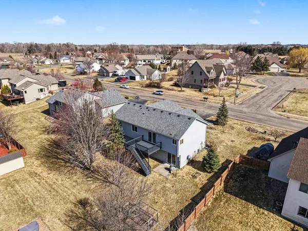 $375,000 | 29602 Shoreview Circle, Lindstrom, MN 55045