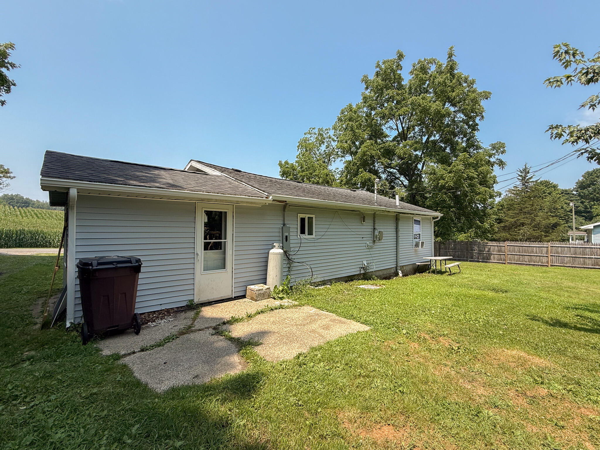 63467 Day Lake Road Cassopolis, MI 49031 - Photo 2 of 27 IMG_2385