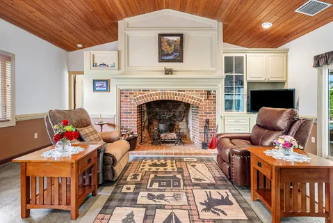 $925,000 | 420 Muirfield Drive, Atlantis, FL 33462