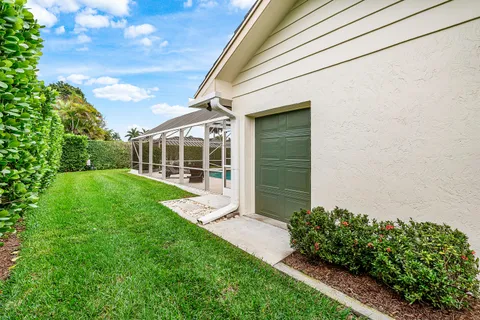 $925,000 | 420 Muirfield Drive, Atlantis, FL 33462