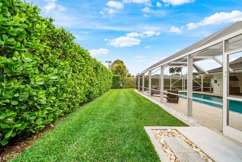 $925,000 | 420 Muirfield Drive, Atlantis, FL 33462