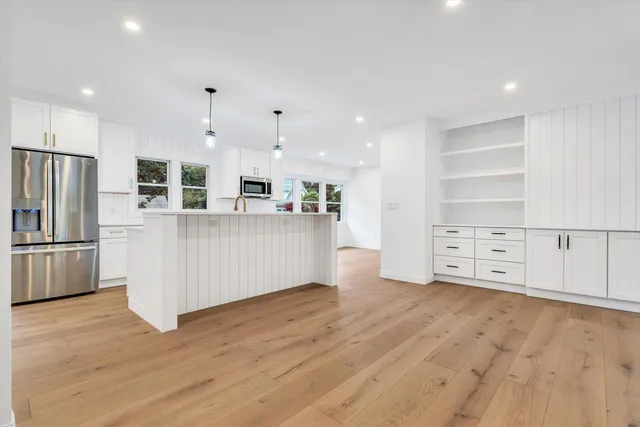 a view of empty room