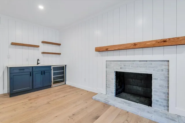 a picture of a floor plan