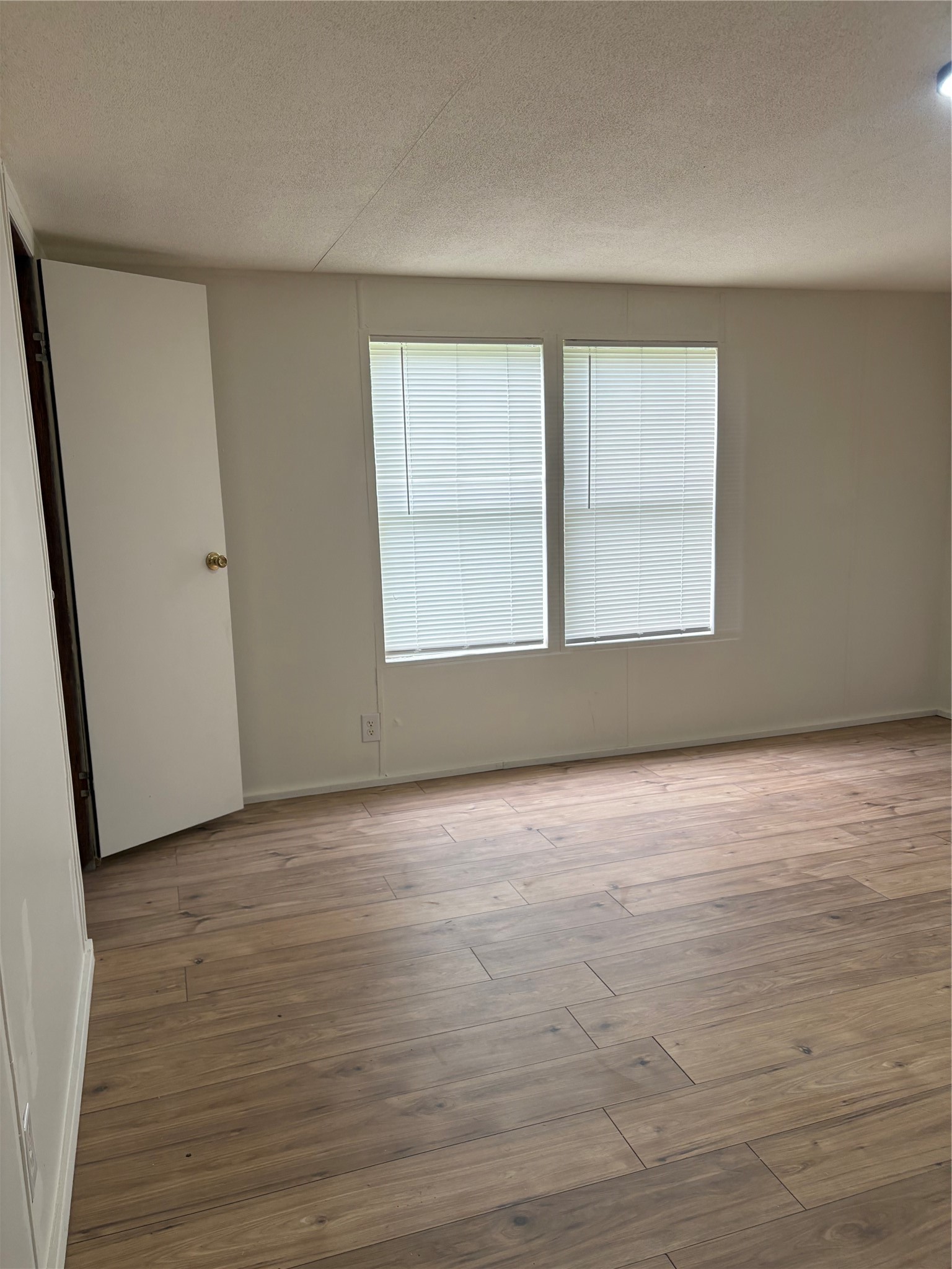 144 Lees Village Road Livingston, TX 77351 - Photo 8 of 16 Primary bedroom