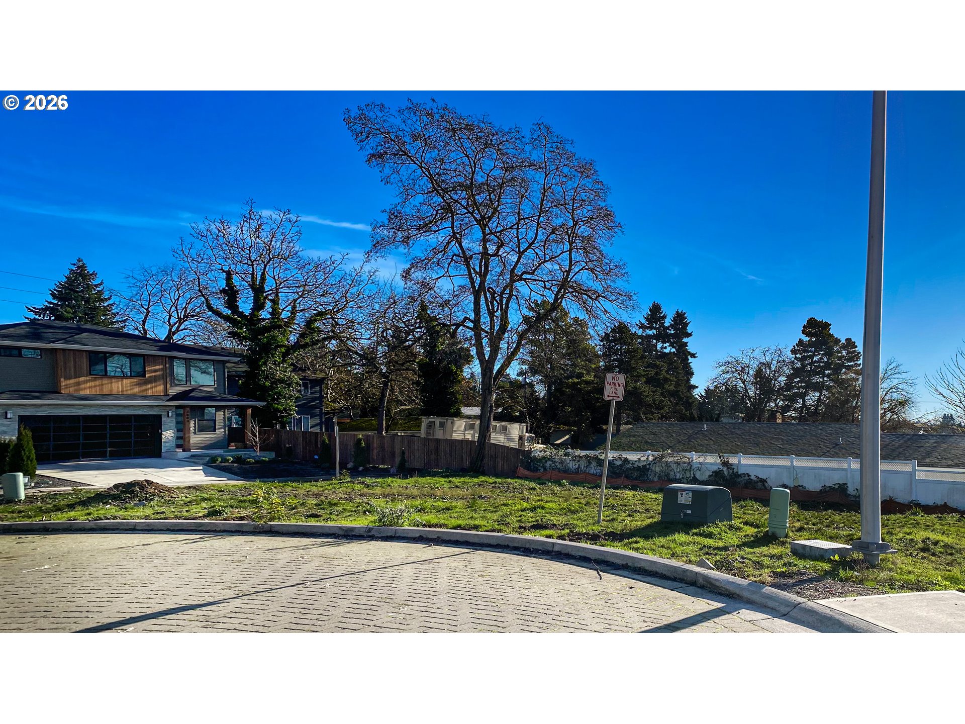 3808 Rose Street Vancouver, WA 98660 - Photo 4 of 5 a view of a house with a yard