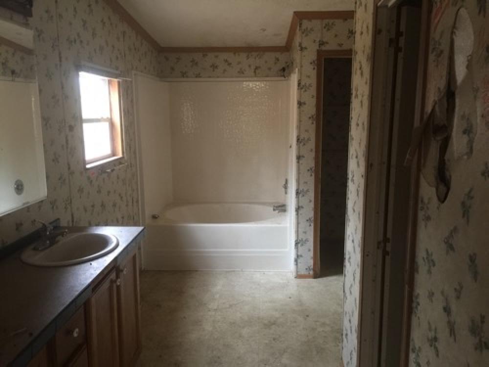 250 Fisher Lane Decatur, TN 37322 - Photo 5 of 8 39716796