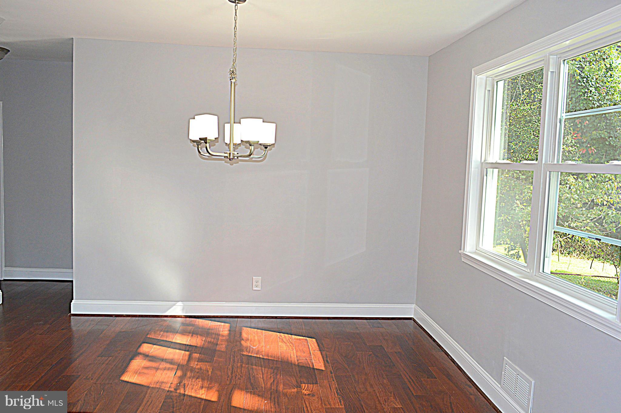 3633 Eitemiller Road Baltimore, MD 21244 - Photo 4 of 19 Dining Room