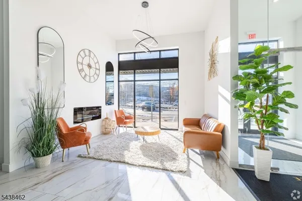 $4,245 | 555 Northfield Avenue, Unit 108, West Orange, NJ 07052