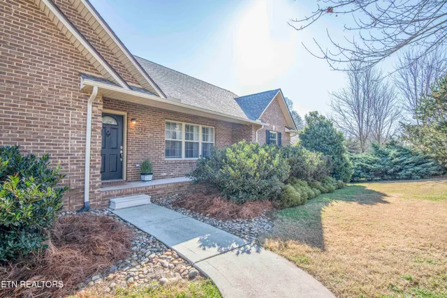 $595,000 | 1559 Crestridge Drive, Maryville, TN 37804