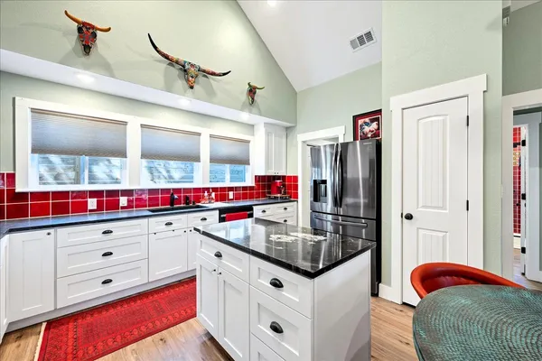 $329,990 | 10502 West Lakeview Drive, Jonestown, TX 78645