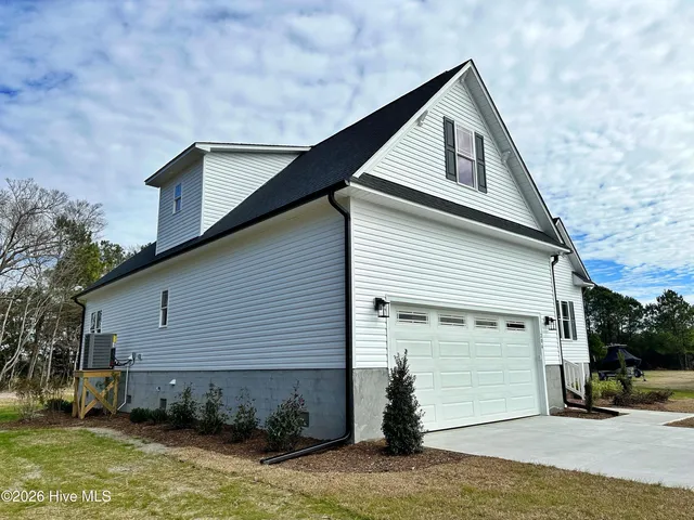 $499,900 | 204 North Tamassee Lane, Beaufort, NC 28516