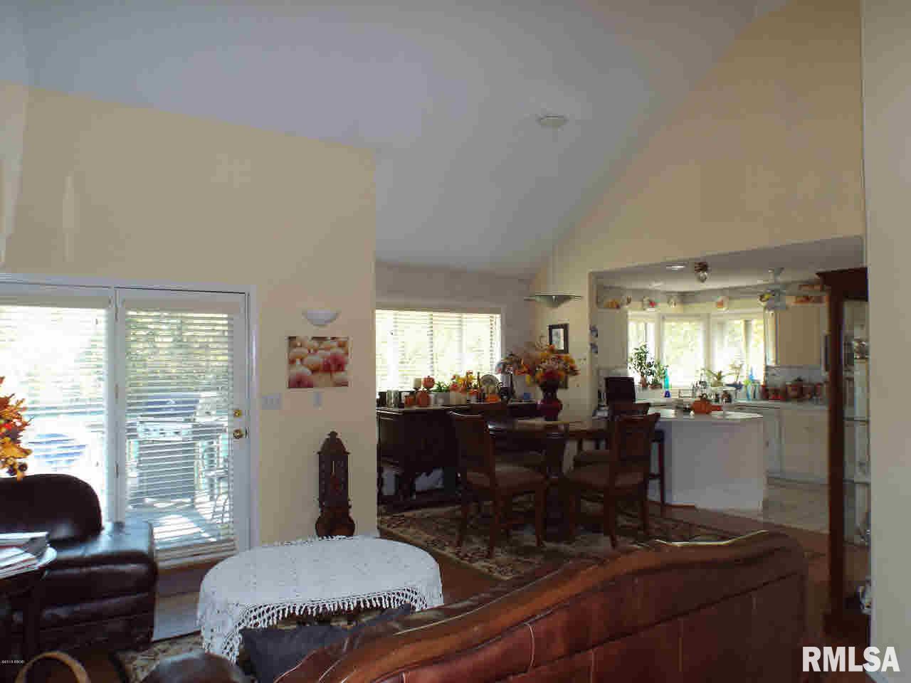 357 Egret Lake Road Carbondale, IL 62903 - Photo 13 of 49