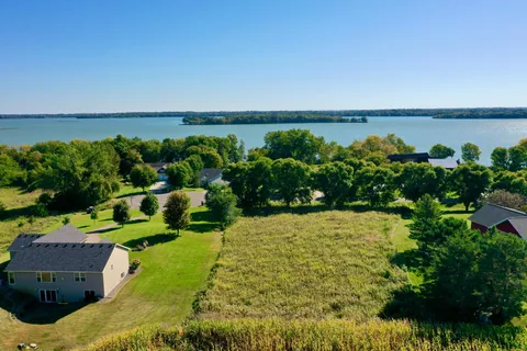 $45,000 | 7354 12th Street Northwest, Willmar, MN 56201