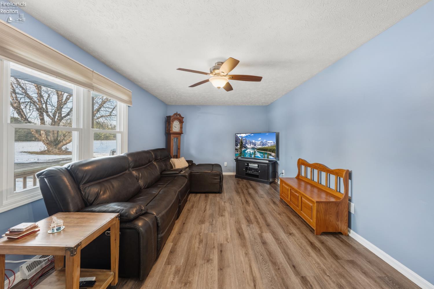 12518 Darrow Road Vermilion, OH 44089 - Photo 6 of 58 Gallery Image 6