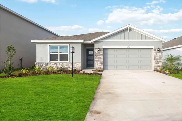 $3,200 | 3703 Hatchery Way, Lakewood Ranch, FL 34211