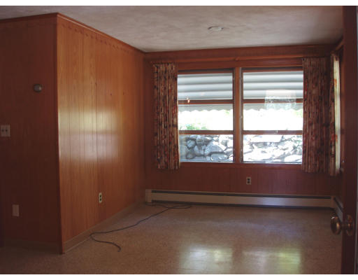42 Little Farms Road Framingham, MA 01701 - Photo 11 of 22