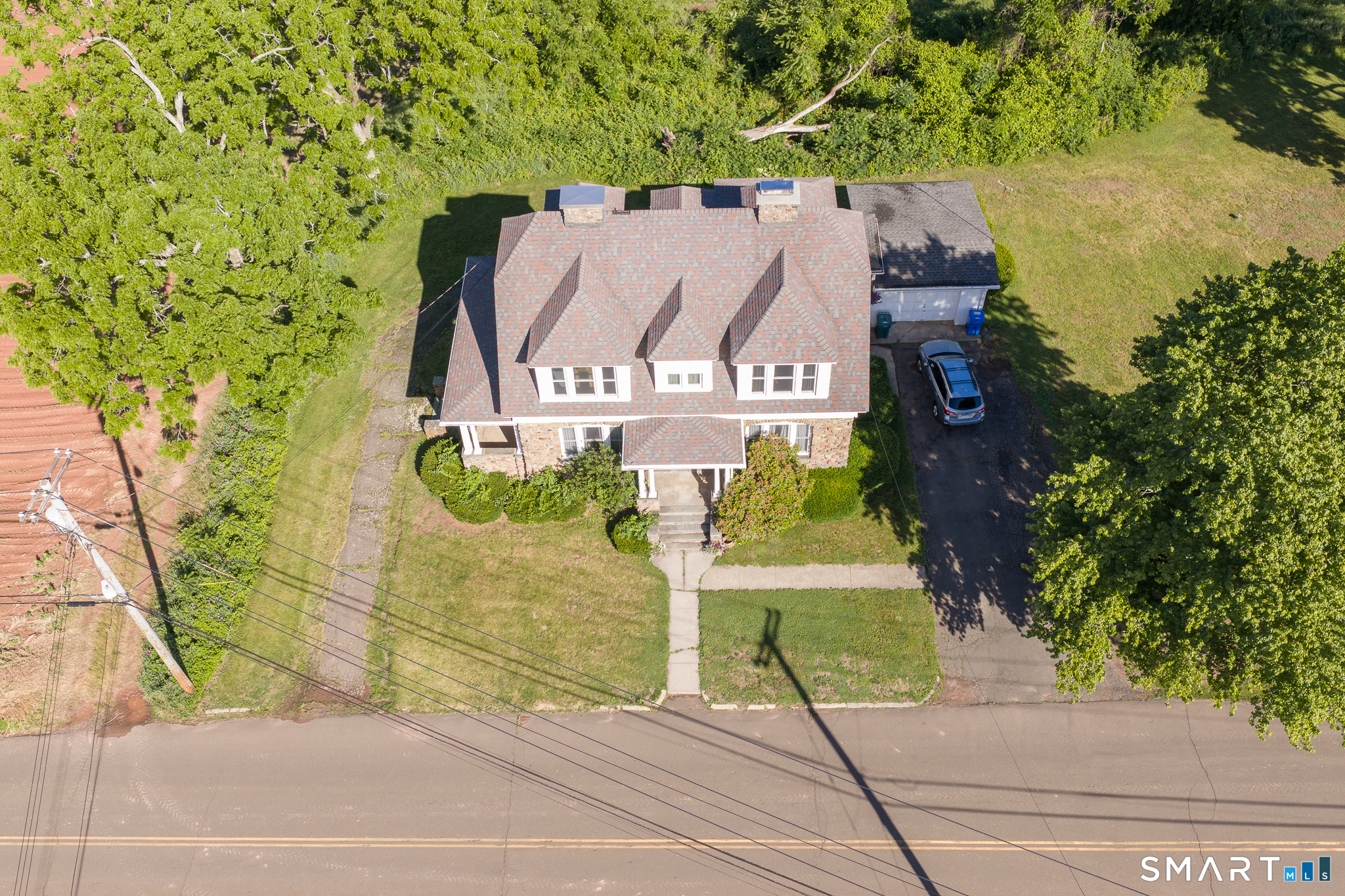 810 Dunbar Hill Road Hamden, CT 06514 - Photo 6 of 40