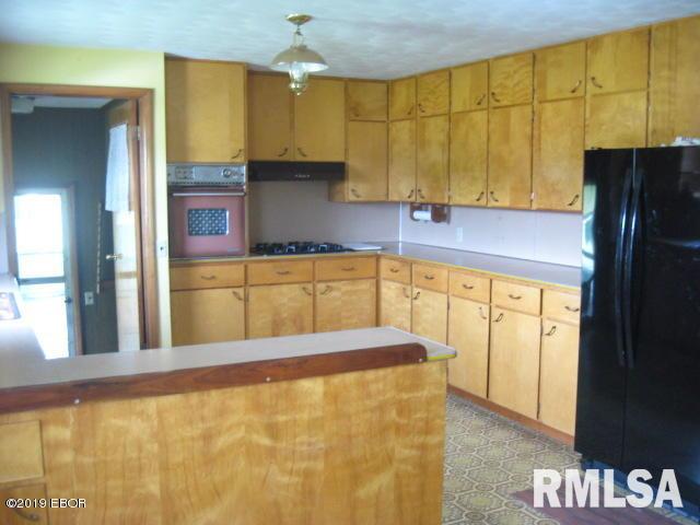 3146 Iuka Road Iuka, IL 62849 - Photo 3 of 31