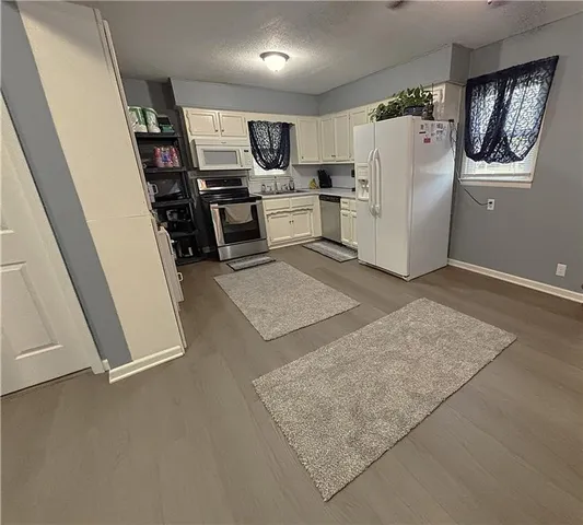 $189,900 | 209 D Street, Creighton, MO 64739