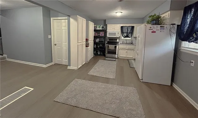 $189,900 | 209 D Street, Creighton, MO 64739