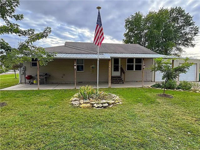 $189,900 | 209 D Street, Creighton, MO 64739