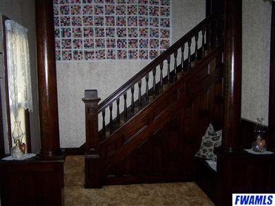 915 West Monroe Street Decatur, IN 46733 - Photo 3 of 11 Gallery Image 3