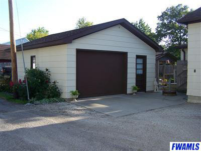 915 West Monroe Street Decatur, IN 46733 - Photo 9 of 11 Gallery Image 9