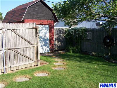 915 West Monroe Street Decatur, IN 46733 - Photo 10 of 11 Gallery Image 10