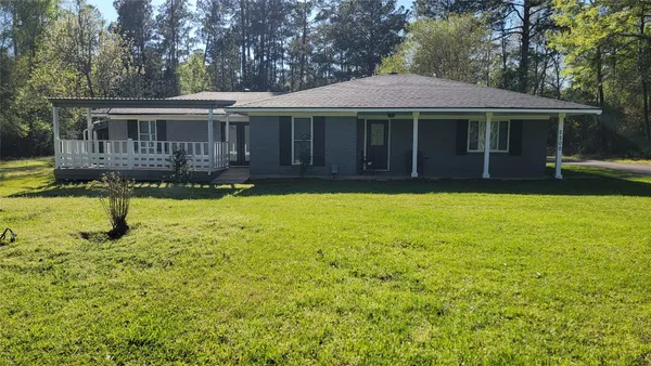 $1,900 | 2200 Joe Rushing Lane, Livingston, TX 77351
