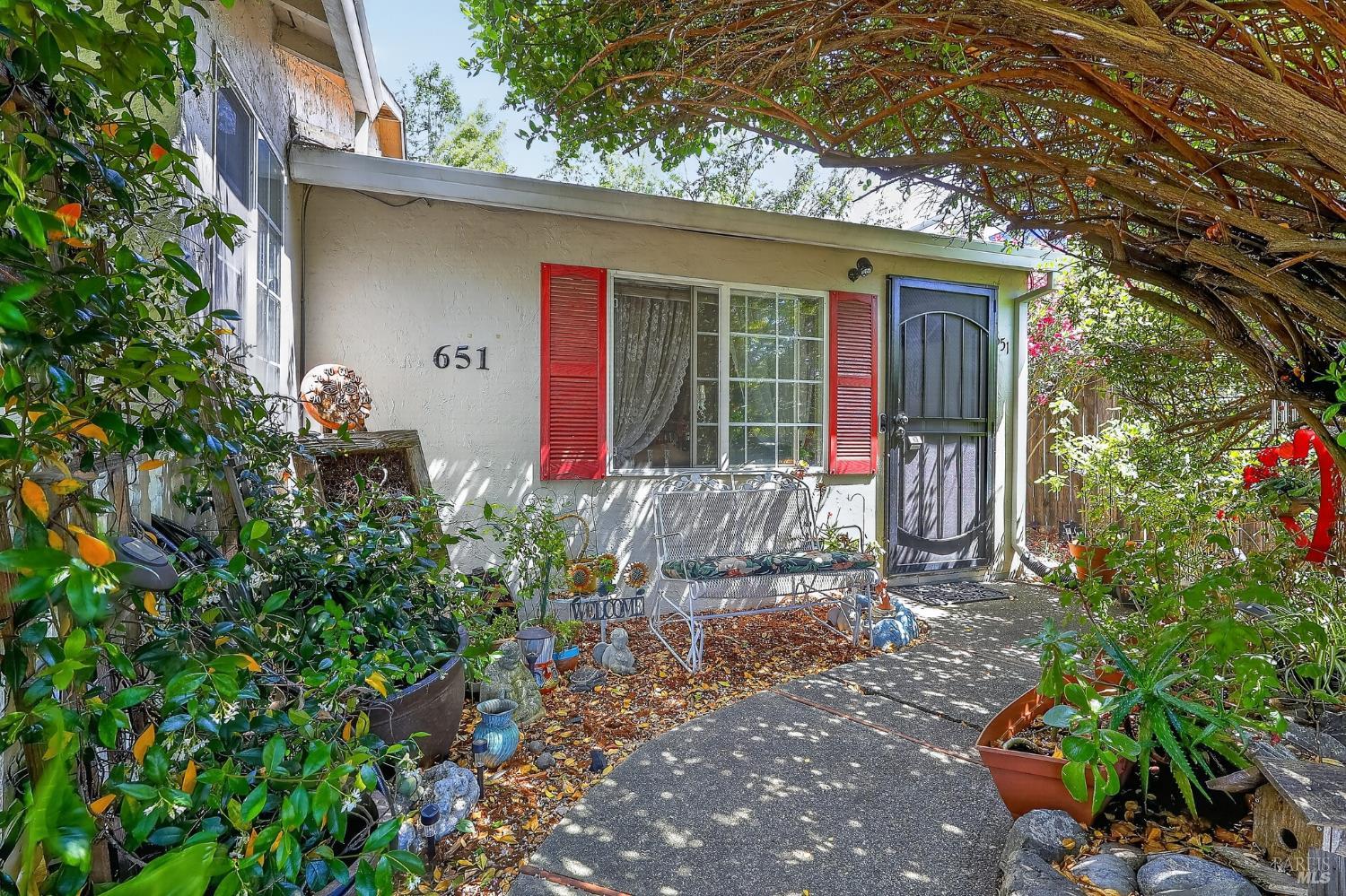 651 Russell Avenue Santa Rosa, CA 95403 - Photo 3 of 17