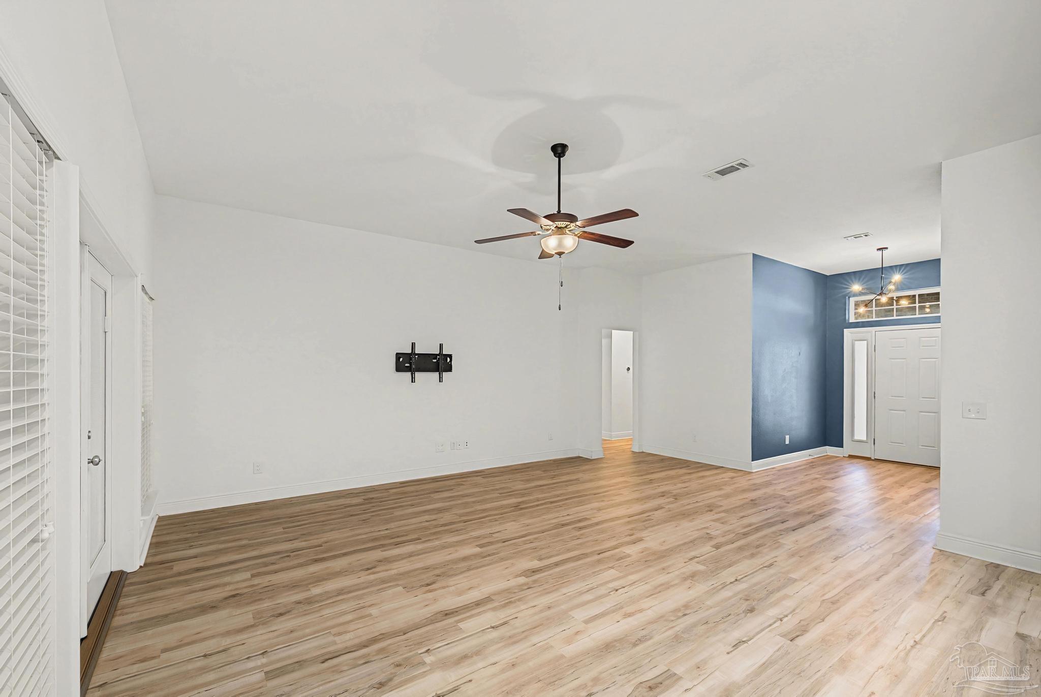 7329 Farmers Road Pensacola, FL 32526 - Photo 17 of 60