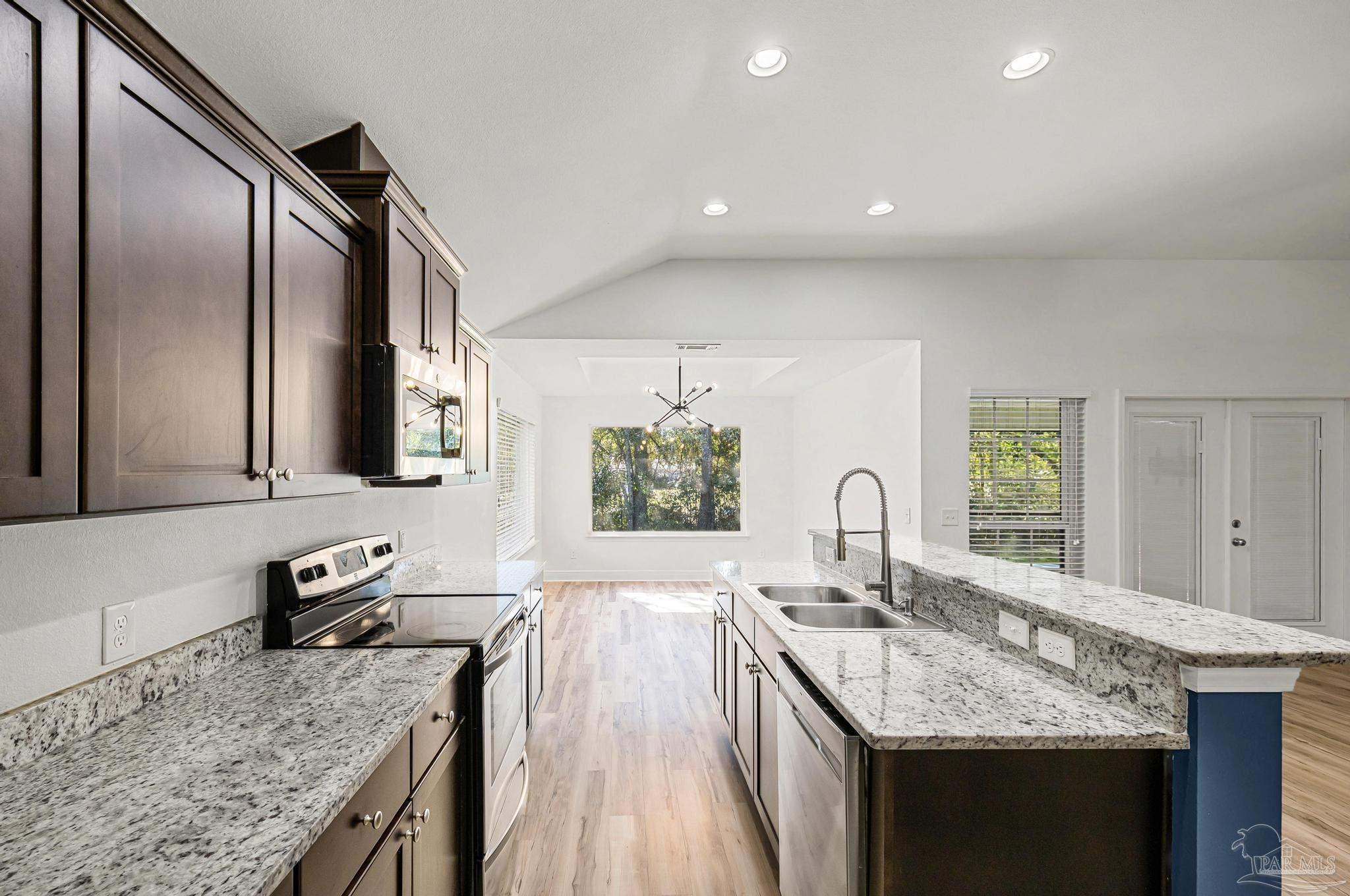 7329 Farmers Road Pensacola, FL 32526 - Photo 21 of 60