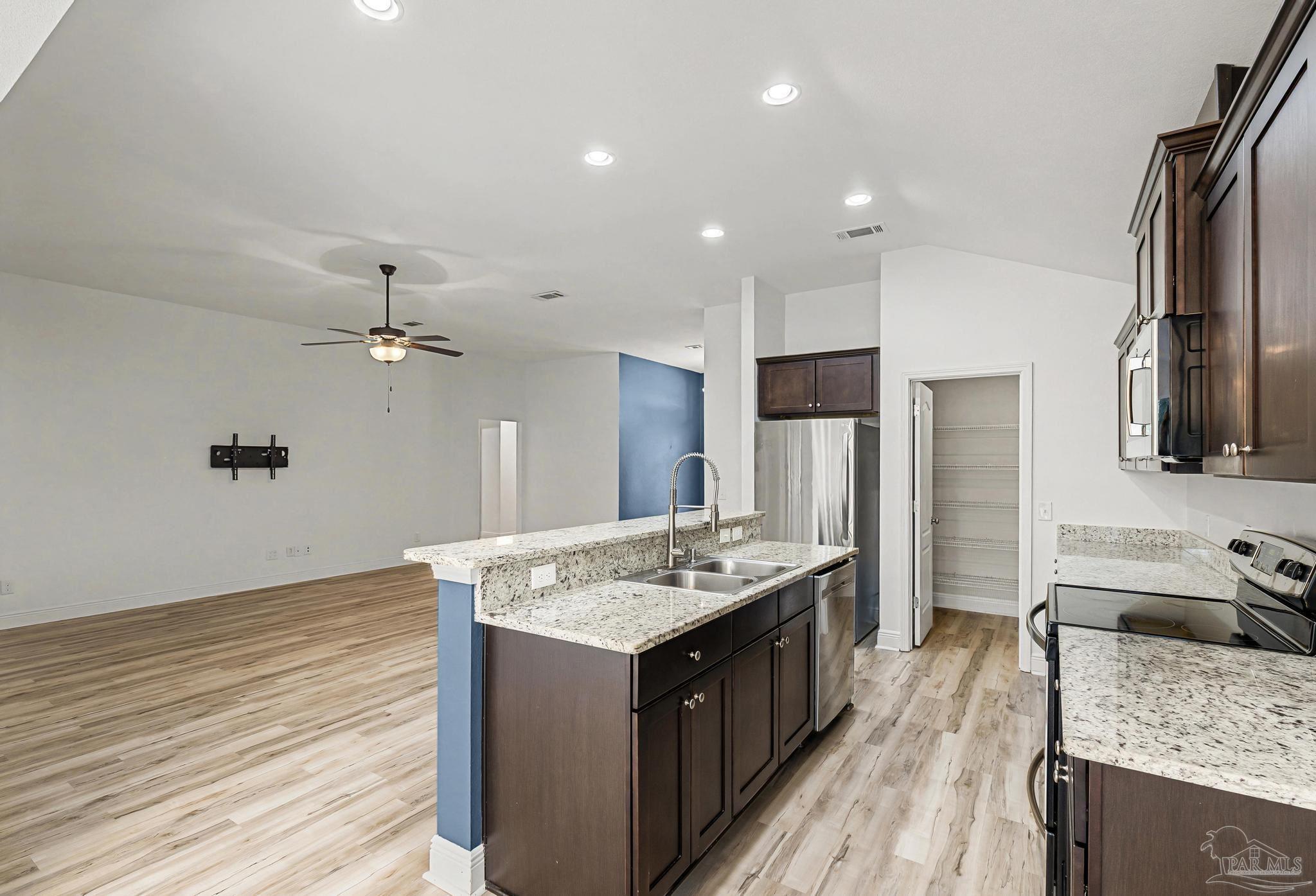 7329 Farmers Road Pensacola, FL 32526 - Photo 23 of 60