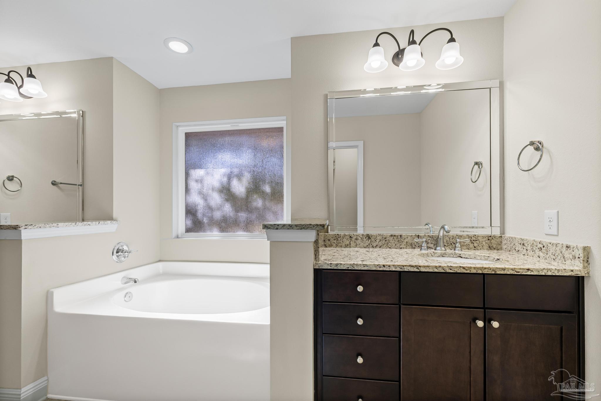 7329 Farmers Road Pensacola, FL 32526 - Photo 36 of 60