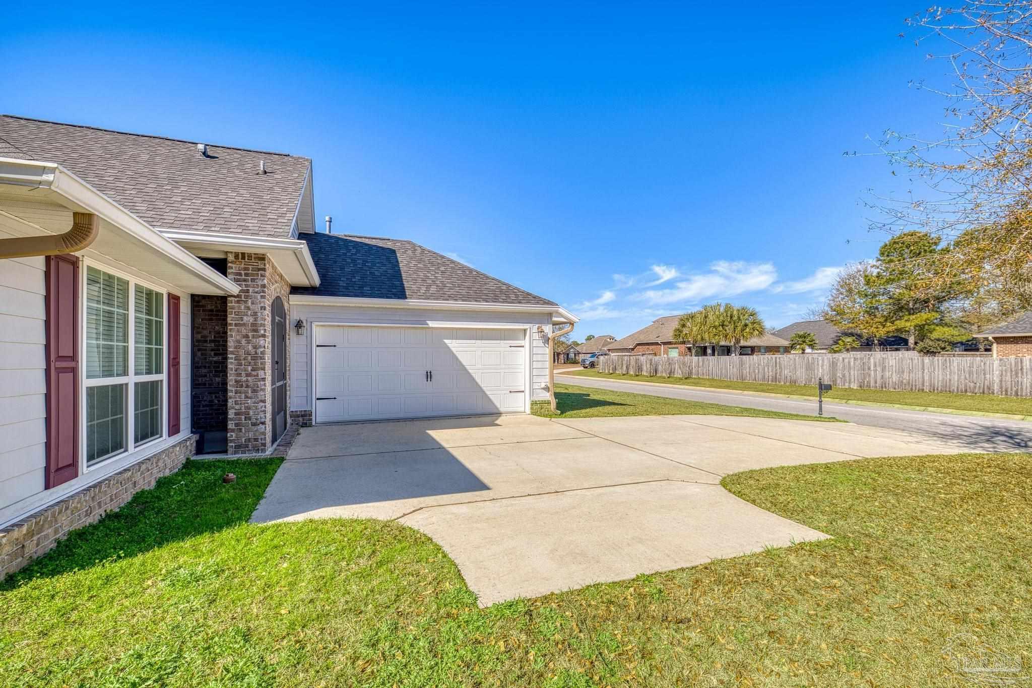 7329 Farmers Road Pensacola, FL 32526 - Photo 8 of 60