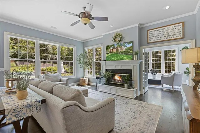 $2,490,000 | 16931 South Highland Ridge Drive, Loch Lloyd, MO 64012