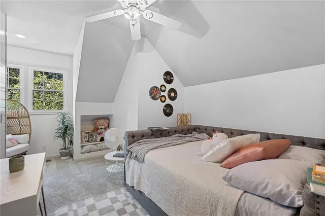 $2,490,000 | 16931 South Highland Ridge Drive, Loch Lloyd, MO 64012