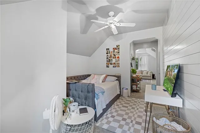 $2,490,000 | 16931 South Highland Ridge Drive, Loch Lloyd, MO 64012