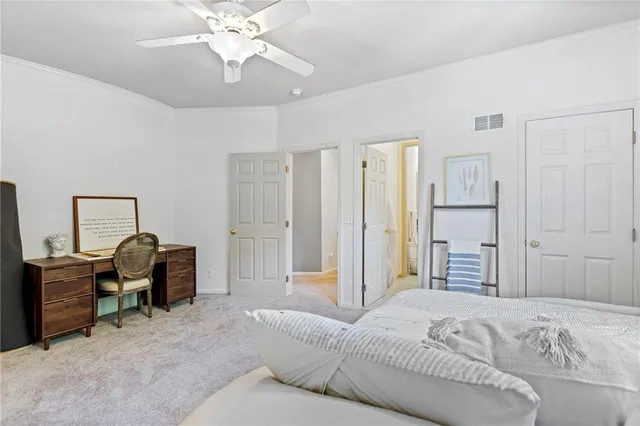 $2,490,000 | 16931 South Highland Ridge Drive, Loch Lloyd, MO 64012