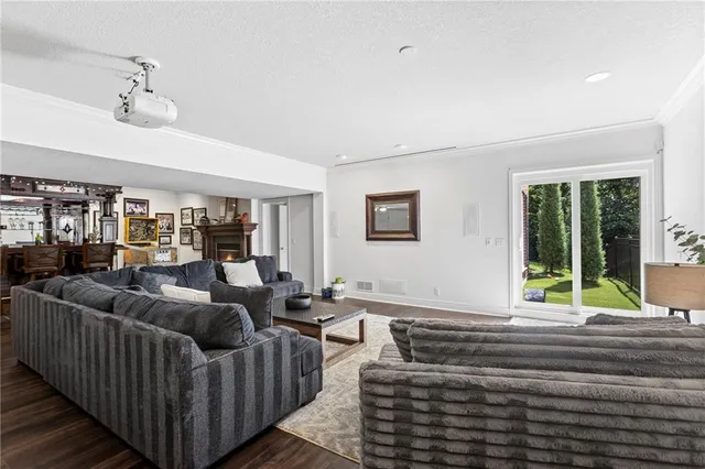 $2,490,000 | 16931 South Highland Ridge Drive, Loch Lloyd, MO 64012