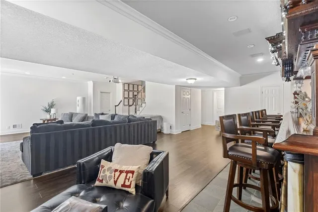 $2,490,000 | 16931 South Highland Ridge Drive, Loch Lloyd, MO 64012