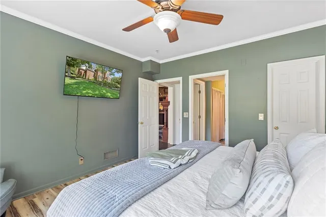 $2,490,000 | 16931 South Highland Ridge Drive, Loch Lloyd, MO 64012