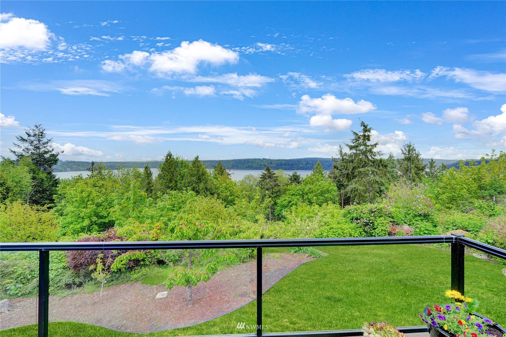 14353 Gibralter Road Anacortes, WA 98221 - Photo 31 of 39 Gallery Image 31