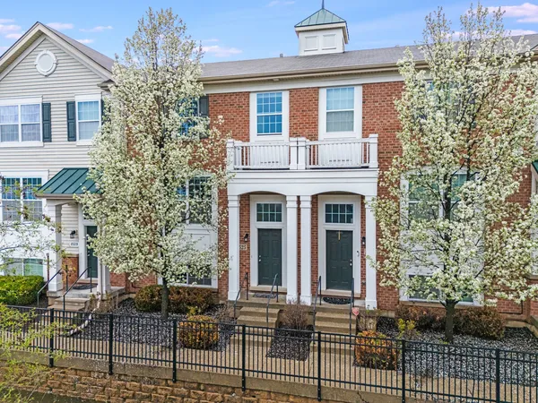 $420,000 | 1525 East Arbor Lane, Arlington Heights, IL 60004