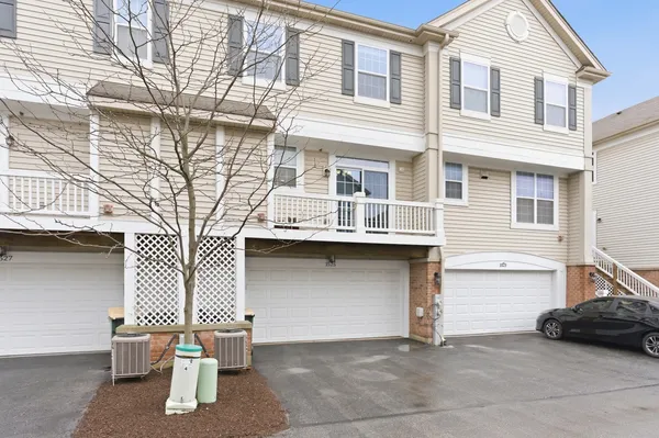 $420,000 | 1525 East Arbor Lane, Arlington Heights, IL 60004