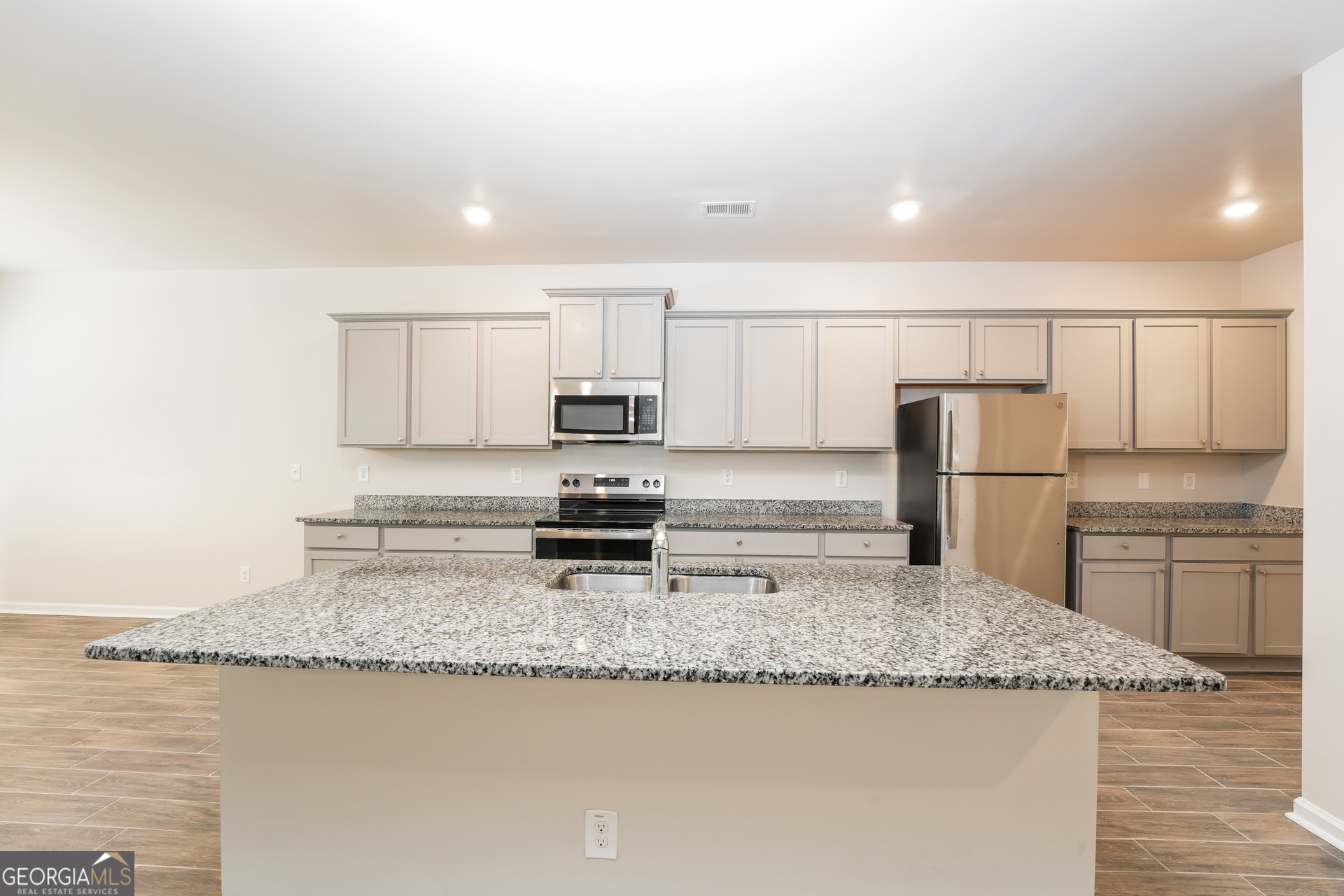 3811 River Rock Road Lithonia, GA 30038 - Photo 6 of 17