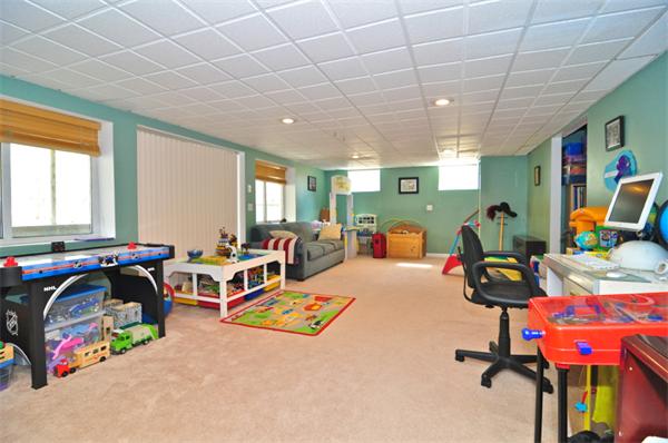 9 River Road Norfolk, MA 02056 - Photo 12 of 13 Gallery Image 12